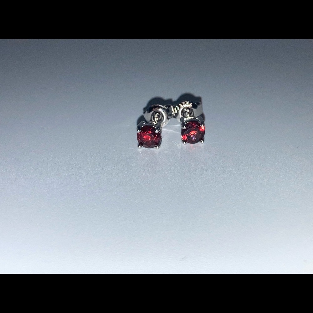 925 Silver Natural Garnet Gemstone Stud Earrings